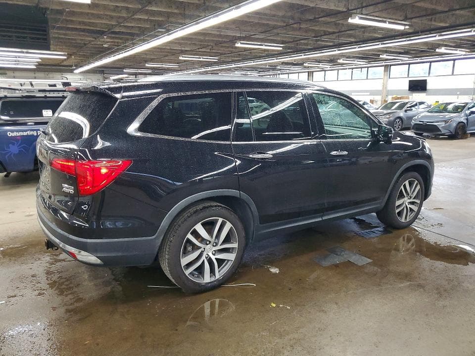 2017 HONDA PILOT TOURING 3