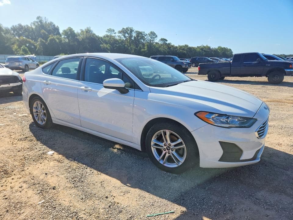 2019 FORD FUSION SE 4