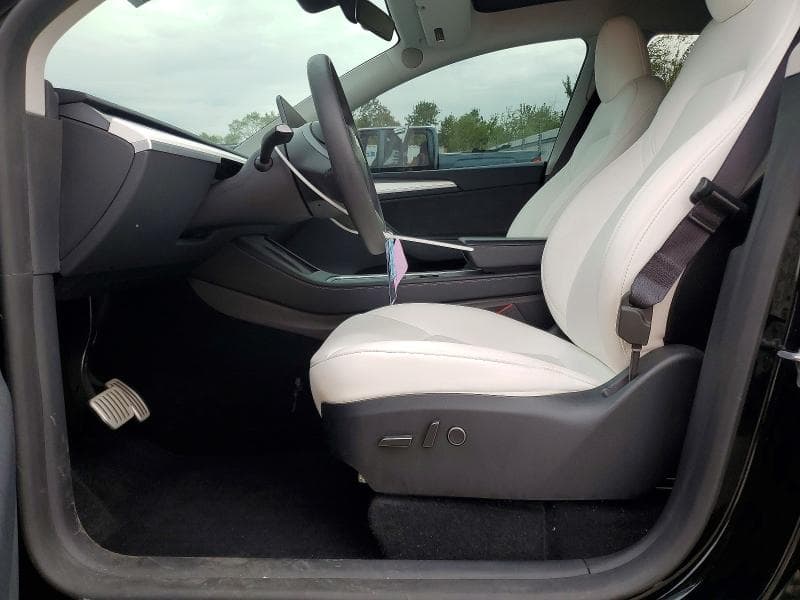 2024 TESLA MODEL Y 7