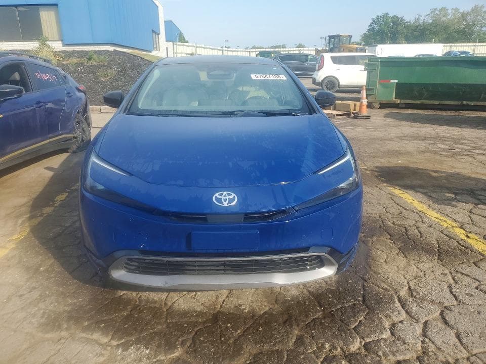 2024 TOYOTA PRIUS XLE 5