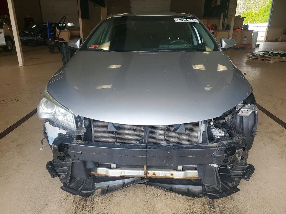 2017 TOYOTA CAMRY LE 5