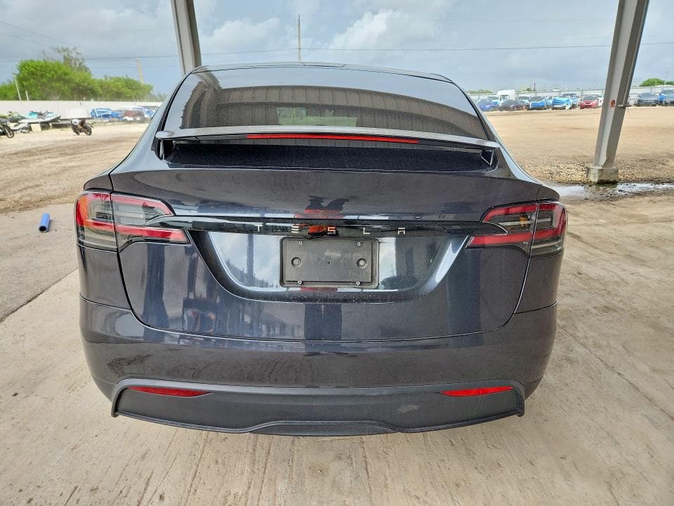 2024 TESLA MODEL X 6