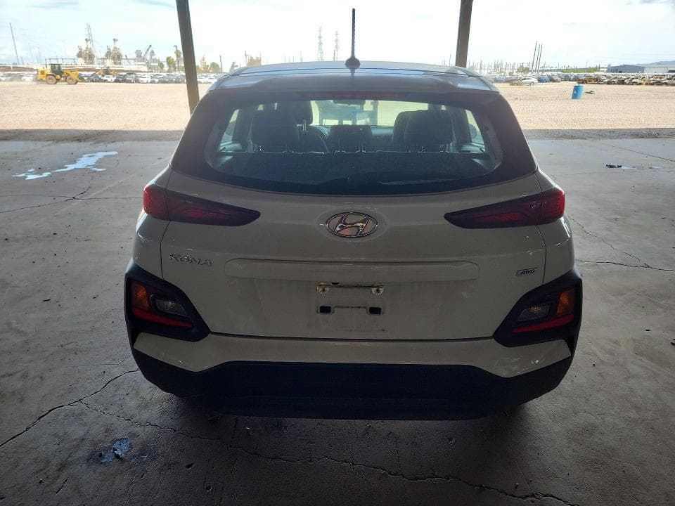2021 HYUNDAI KONA SE 6
