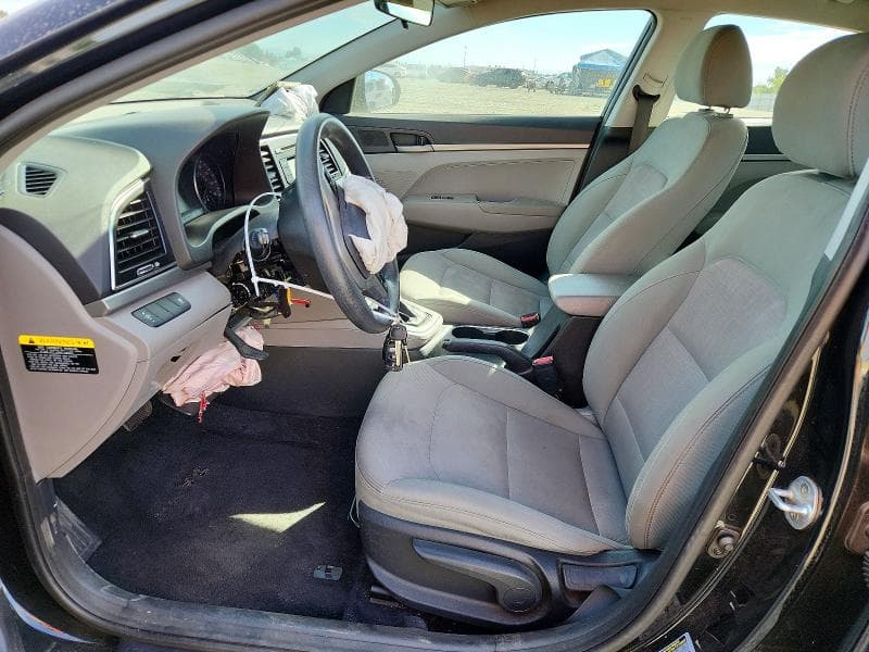 2017 HYUNDAI ELANTRA SE 7