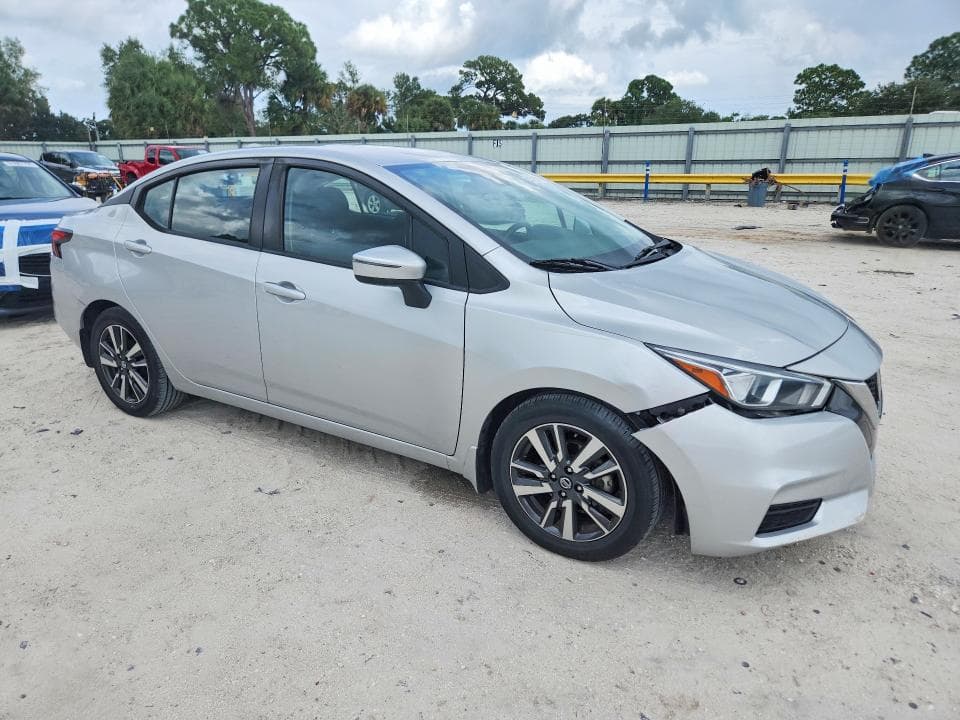 2021 NISSAN VERSA SV 4