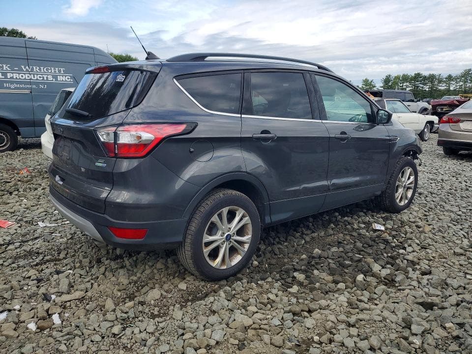2018 FORD ESCAPE SE 3