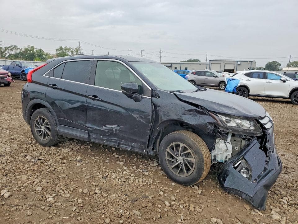 2020 MITSUBISHI ECLIPSE CROSS ES 4