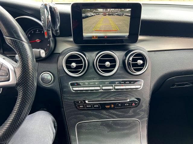 2019 MERCEDES-BENZ GLC 300 4MATIC 10