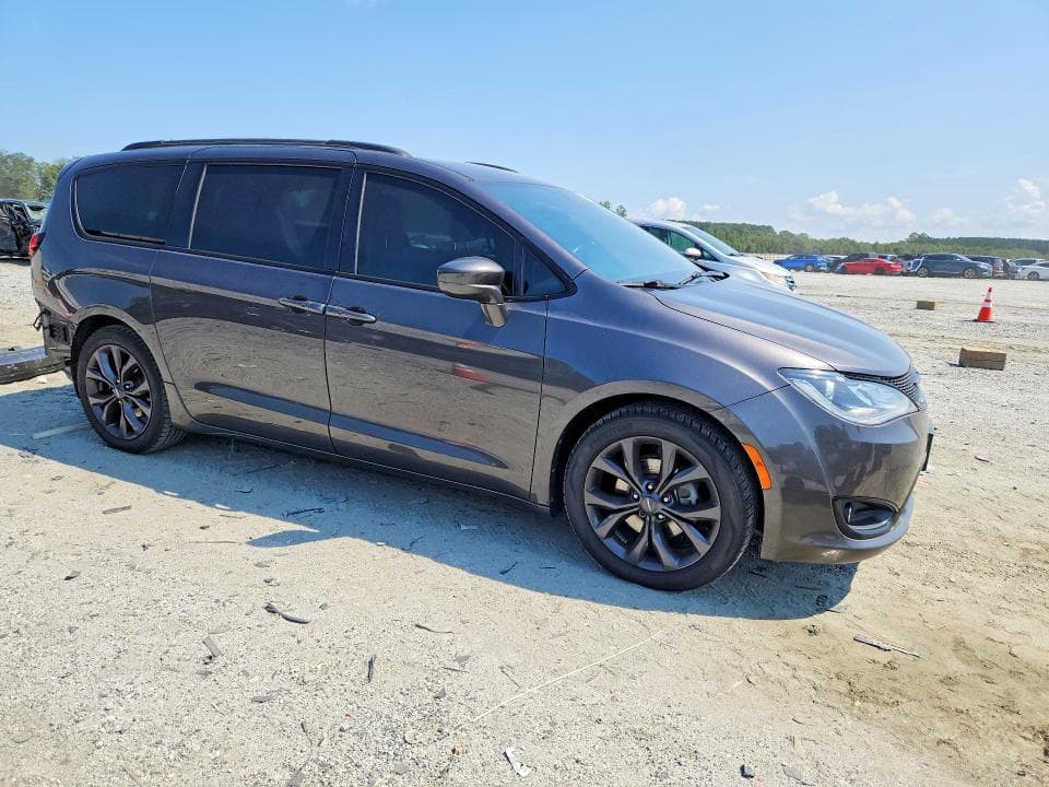 2018 CHRYSLER PACIFICA TOURING L 4