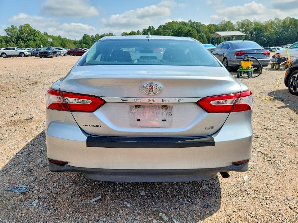2020 TOYOTA CAMRY LE 6