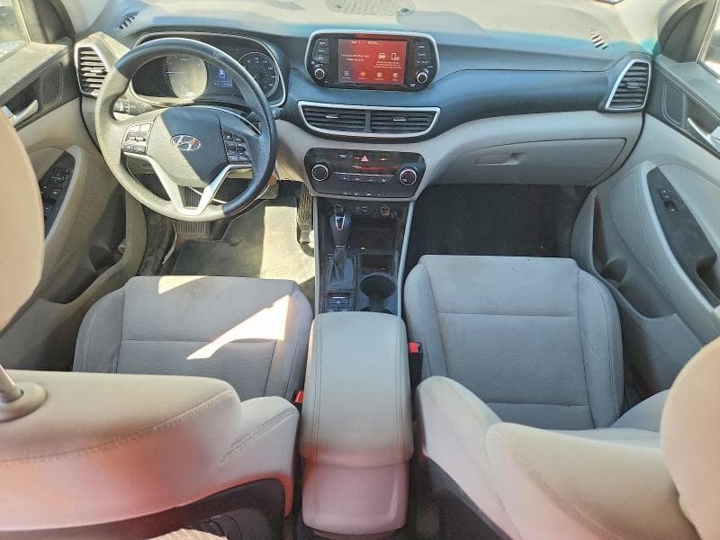 2020 HYUNDAI TUCSON SE 8
