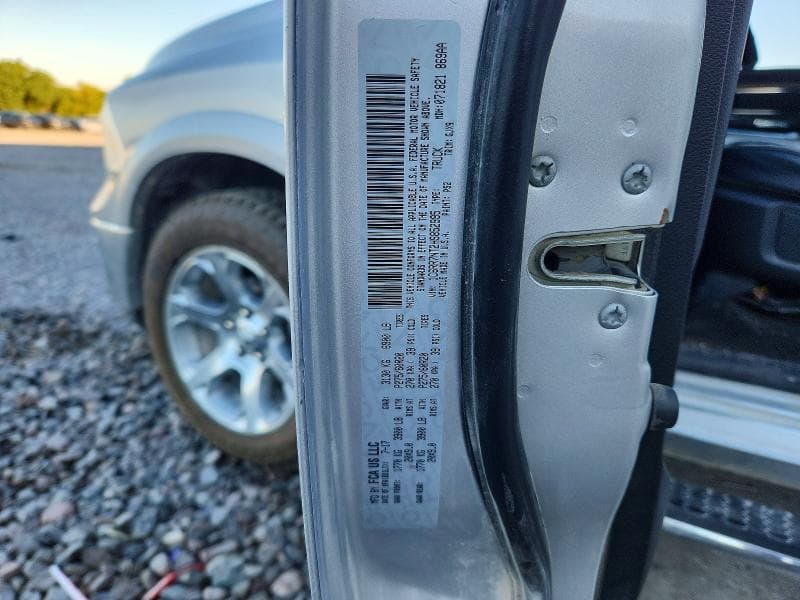 2017 RAM 1500 LARAMIE 12