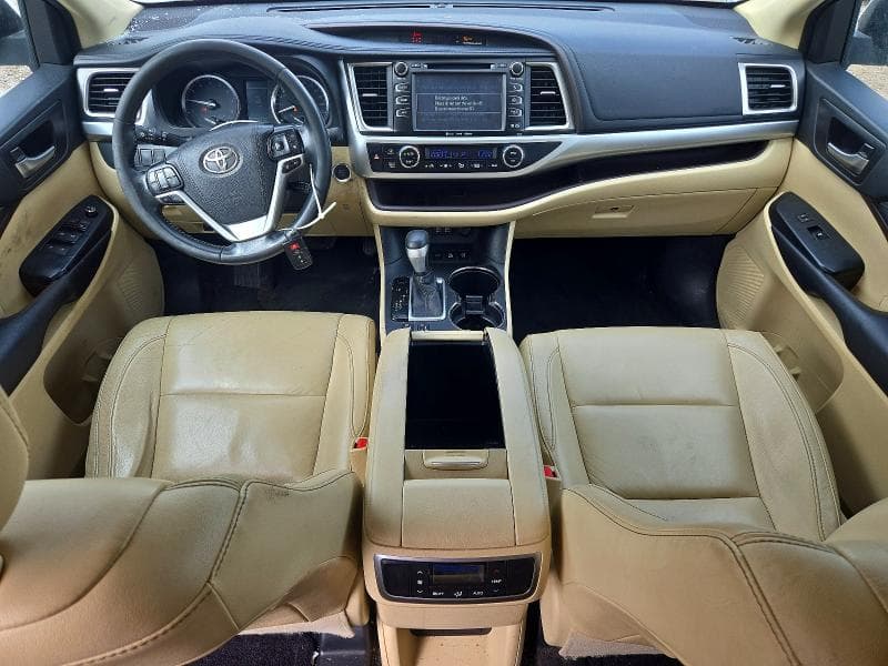 2017 TOYOTA HIGHLANDER XLE 8