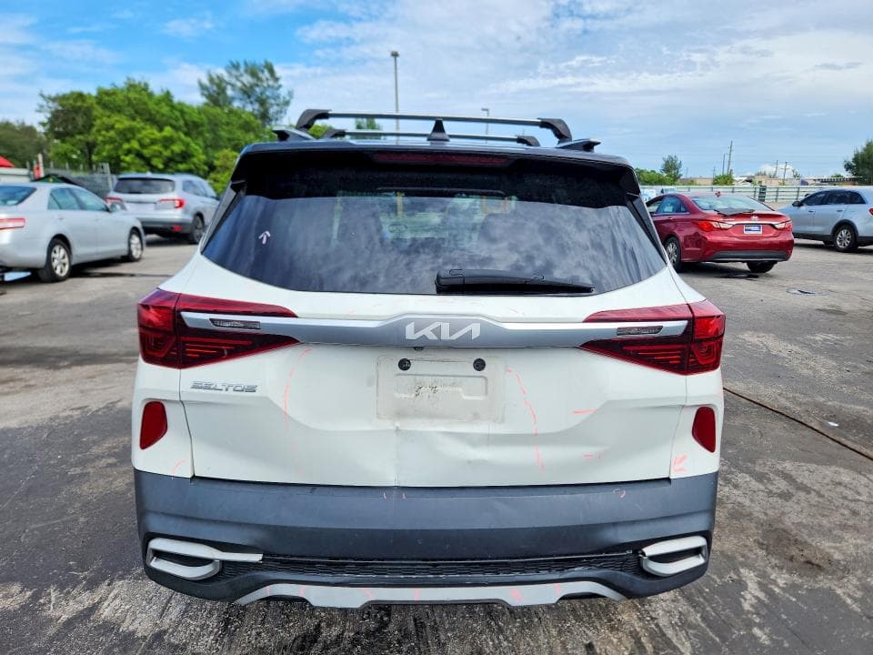2022 KIA SELTOS S 6