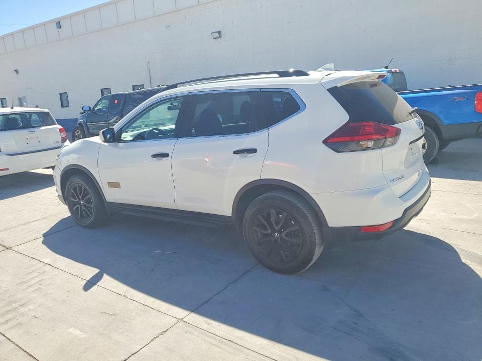 2017 NISSAN ROGUE SV 2