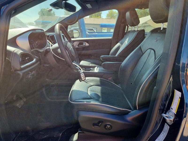 2025 CHRYSLER PACIFICA LIMITED 7
