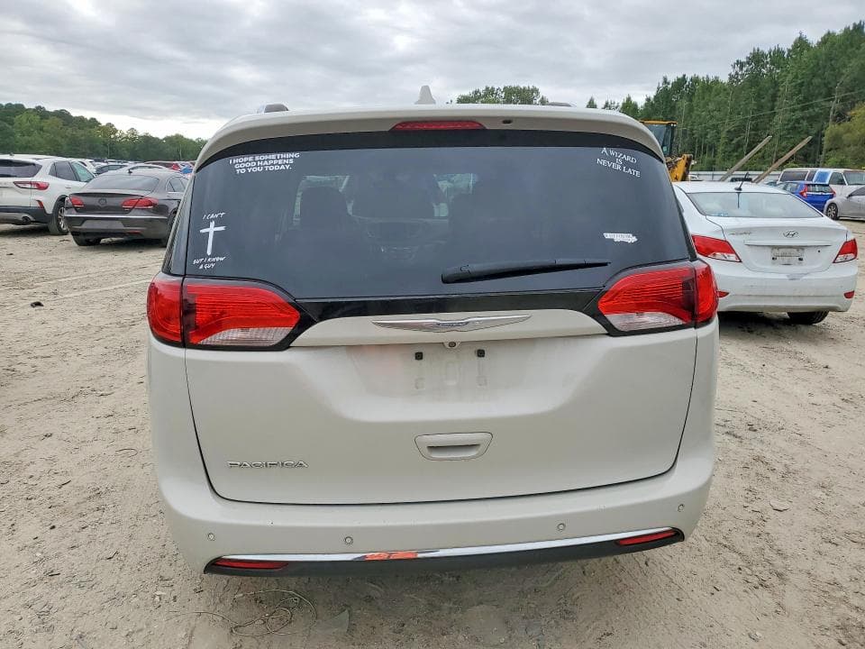 2017 CHRYSLER PACIFICA TOURING L PLUS 6