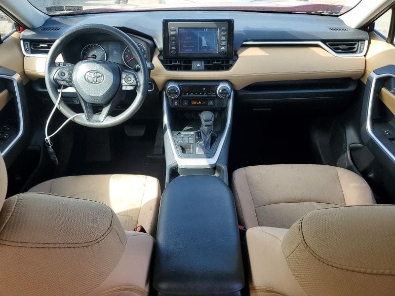 2019 TOYOTA RAV4 XLE 8