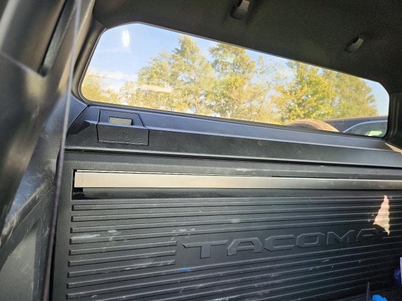 2025 TOYOTA TACOMA SR 10