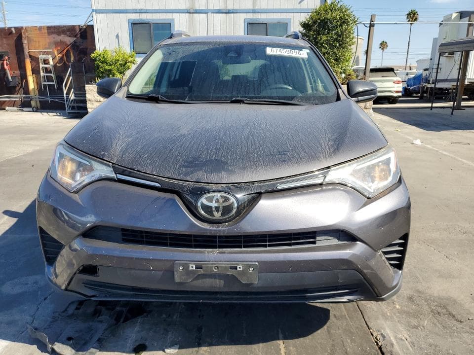 2017 TOYOTA RAV4 LE 5