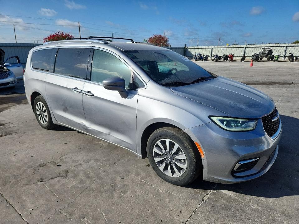 2021 CHRYSLER PACIFICA HYBRID TOURING L 4