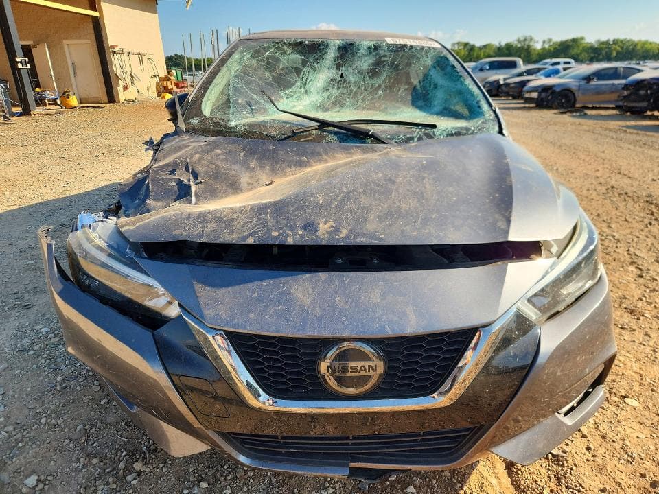 2020 NISSAN VERSA SR 5