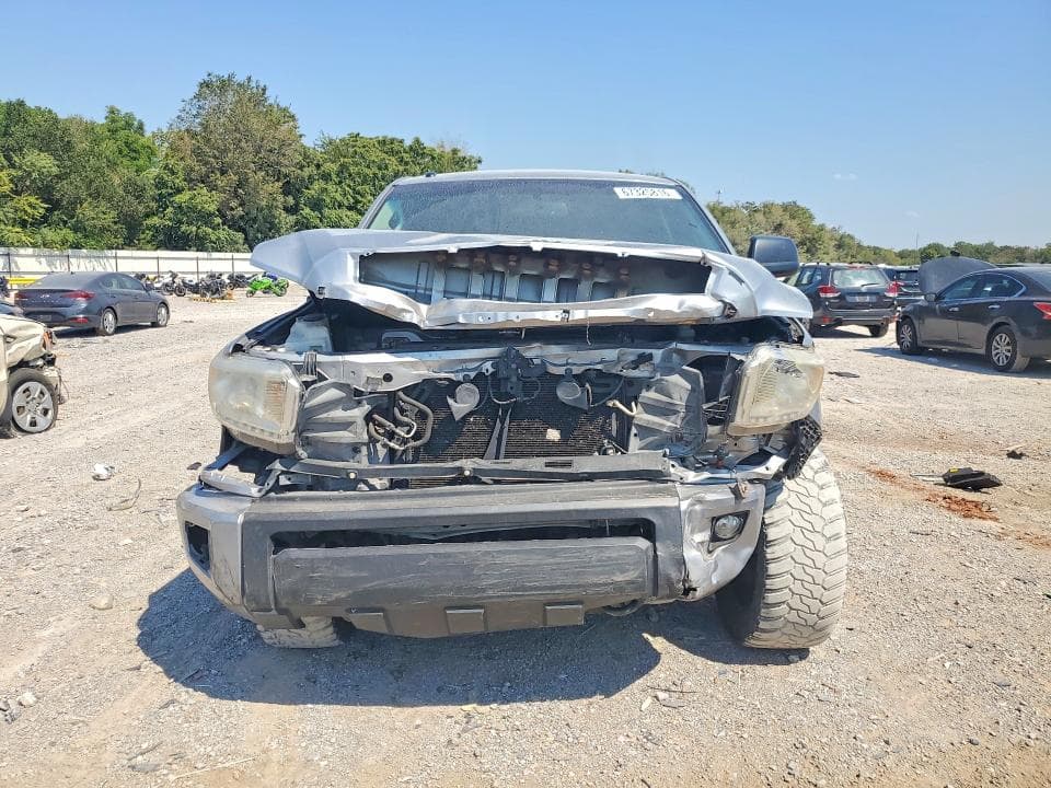 2017 TOYOTA TUNDRA SR5 5
