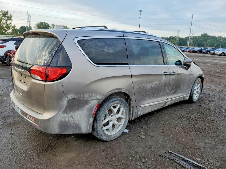 2017 CHRYSLER PACIFICA TOURING L PLUS 3