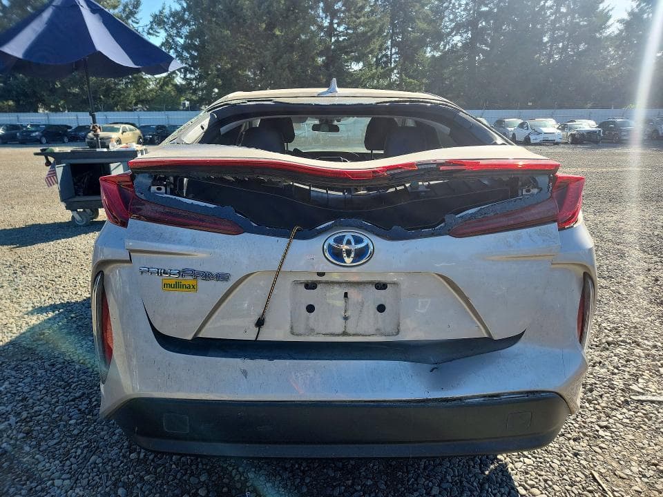 2018 TOYOTA PRIUS PRIME PREMIUM 6