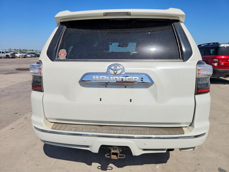 2020 TOYOTA 4RUNNER LIMITED 6