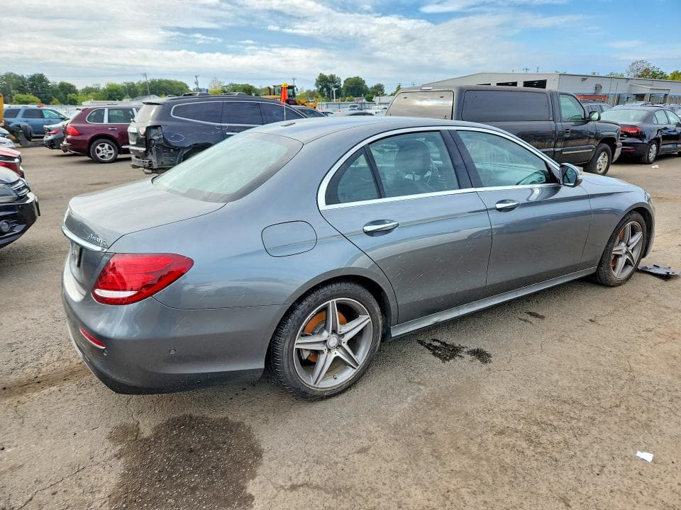 2017 MERCEDES-BENZ E 300 4MATIC 3
