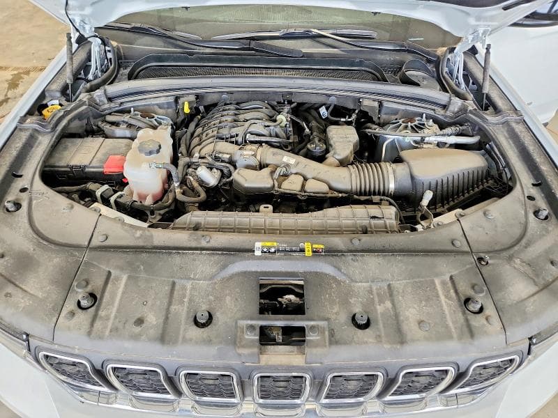 2025 JEEP GRAND CHEROKEE LAREDO 12