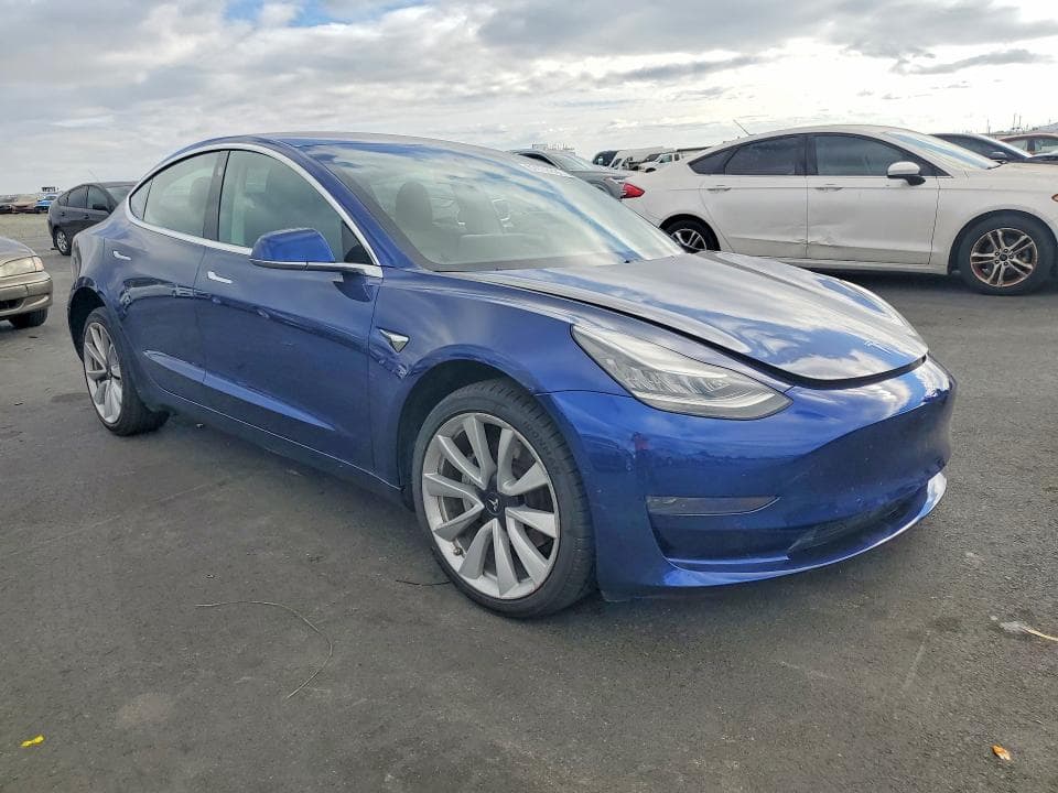 2020 TESLA MODEL 3 4