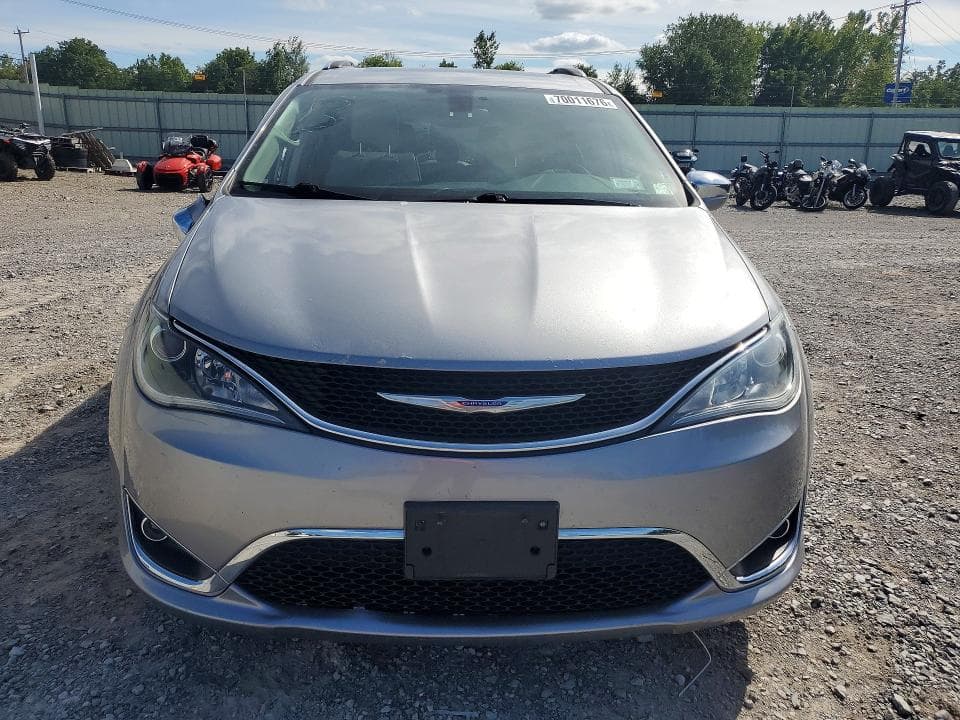 2019 CHRYSLER PACIFICA LIMITED 5