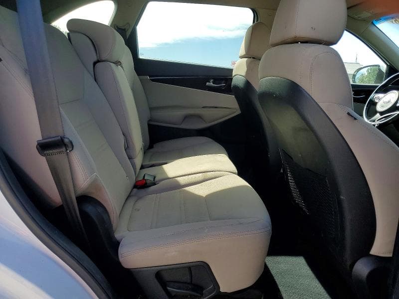 2018 KIA SORENTO LX 11