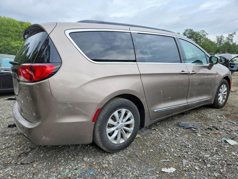 2017 CHRYSLER PACIFICA TOURING L 3