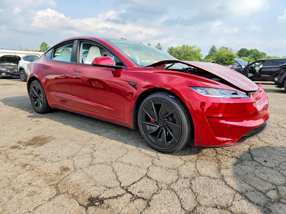 2026 TESLA MODEL 3 4