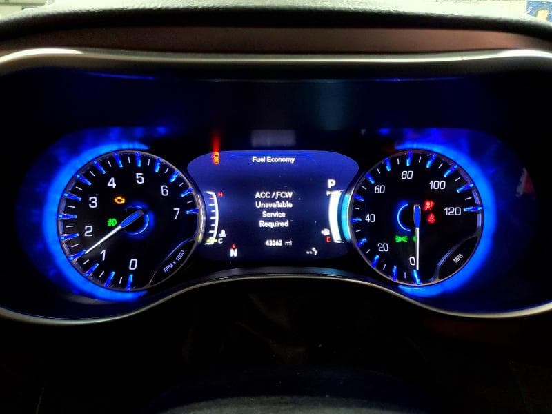 2018 CHRYSLER PACIFICA LIMITED 9