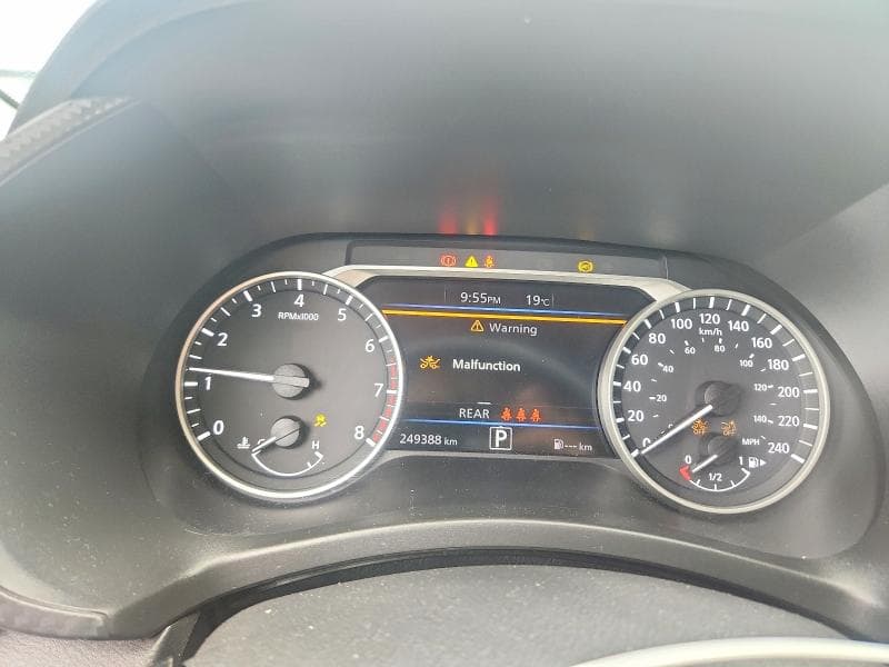 2020 NISSAN SENTRA SR 9