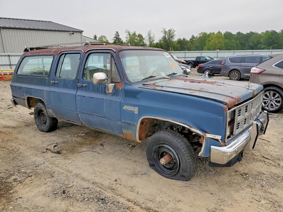 1982 GMC SUBURBAN K1500 4