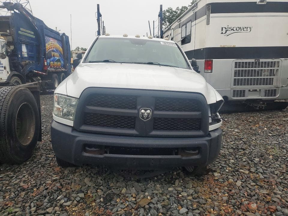 2018 RAM 3500 ST 5