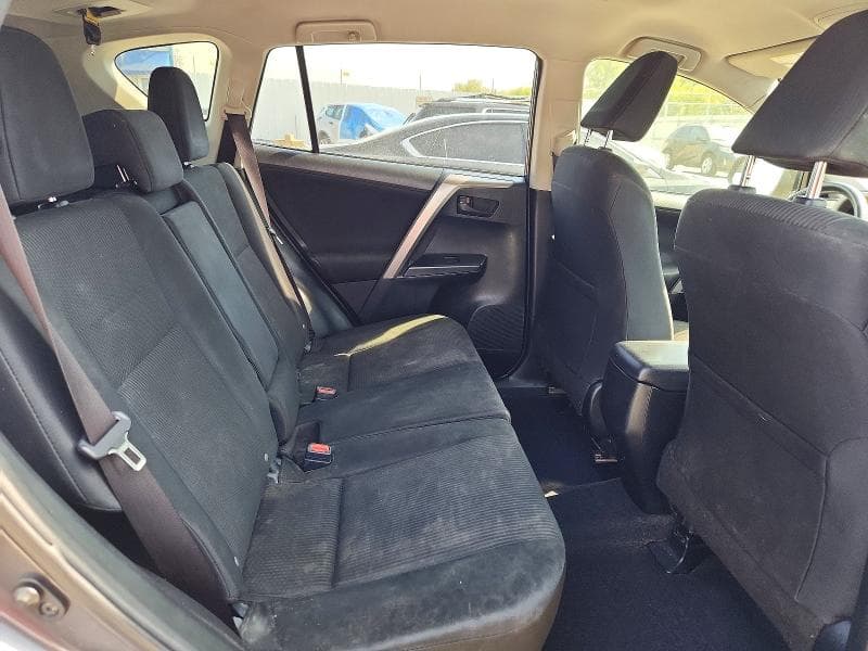 2017 TOYOTA RAV4 LE 11