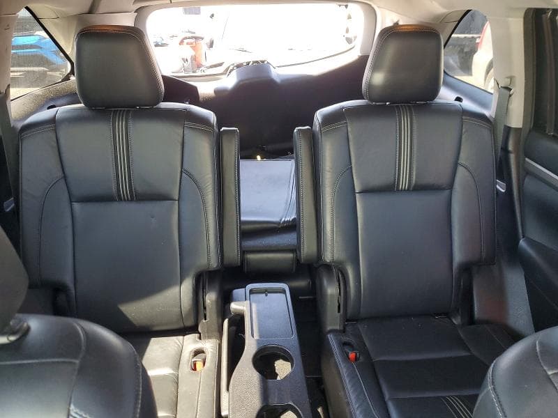 2017 TOYOTA HIGHLANDER SE 10