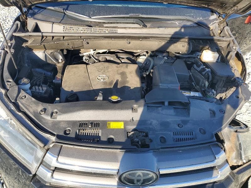 2017 TOYOTA HIGHLANDER LIMITED PLATINUM 12