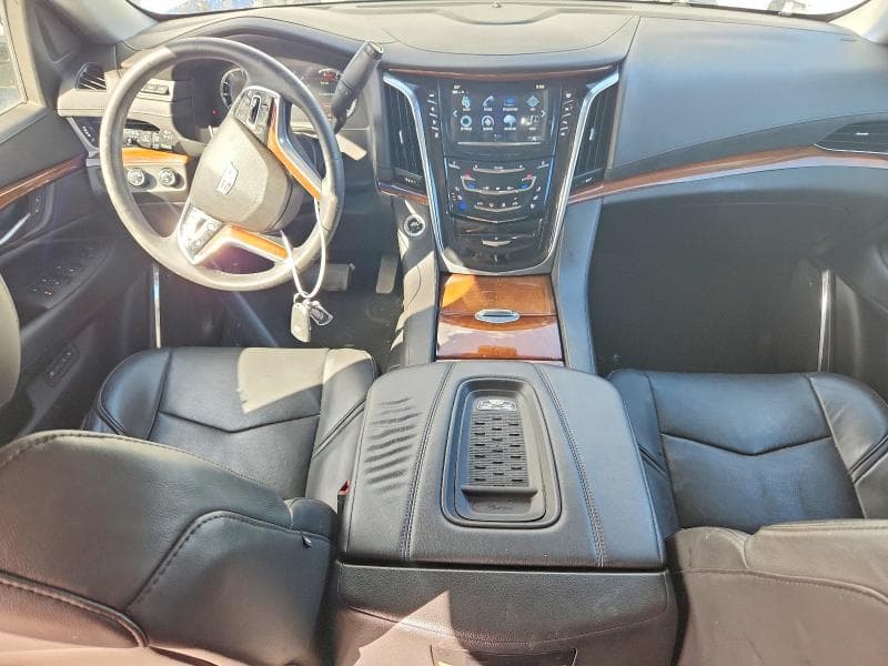 2017 CADILLAC ESCALADE LUXURY 8