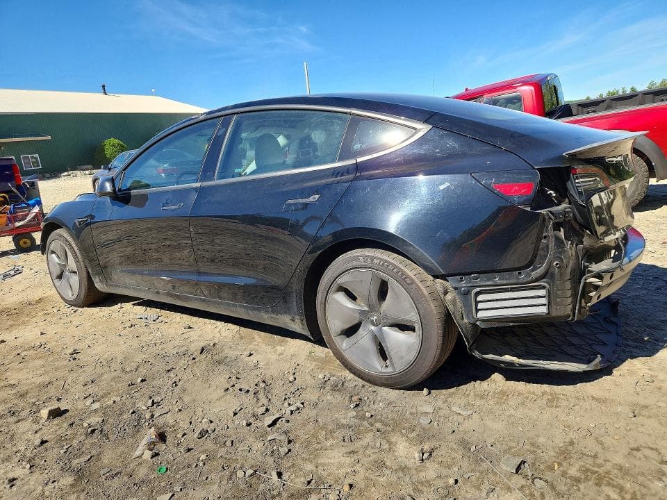 2018 TESLA MODEL 3 2