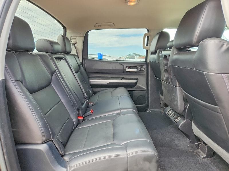 2017 TOYOTA TUNDRA SR5 10