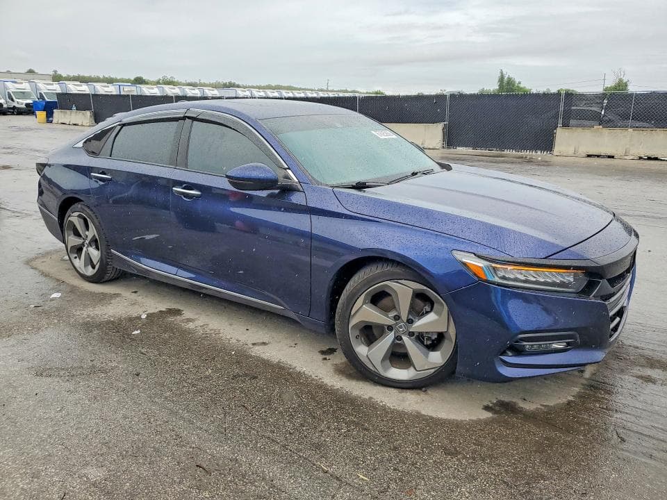 2020 HONDA ACCORD TOURING 4