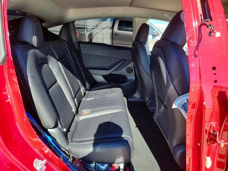 2025 TESLA MODEL Y 11