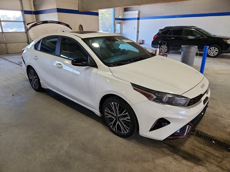 2023 KIA FORTE GT LINE 4